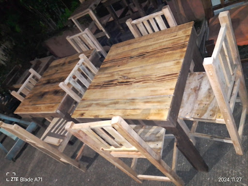 El Taller de Carpinteria ''MADERA & METAL''