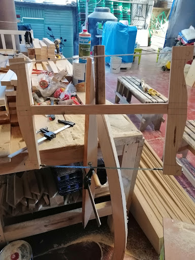 TALLER DE CARPINTERÍA "CRUZ"