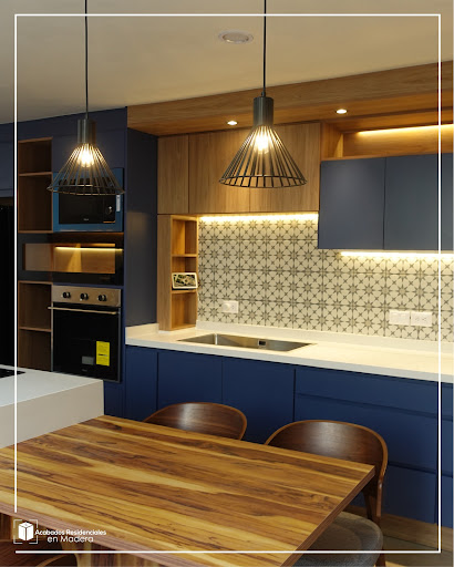 Acabados Residenciales en Madera. Closets y Cocinas