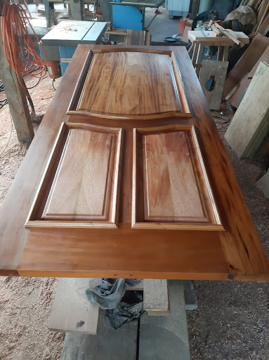 MaderArte Carpintería Artesanal