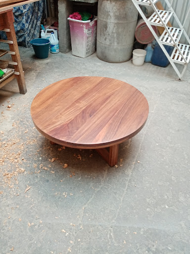 Mantenimiento y carpintería Olvera