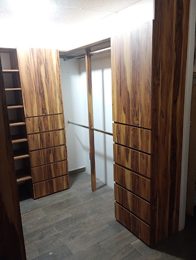 Carpintería en General,Cocinas y Clósets